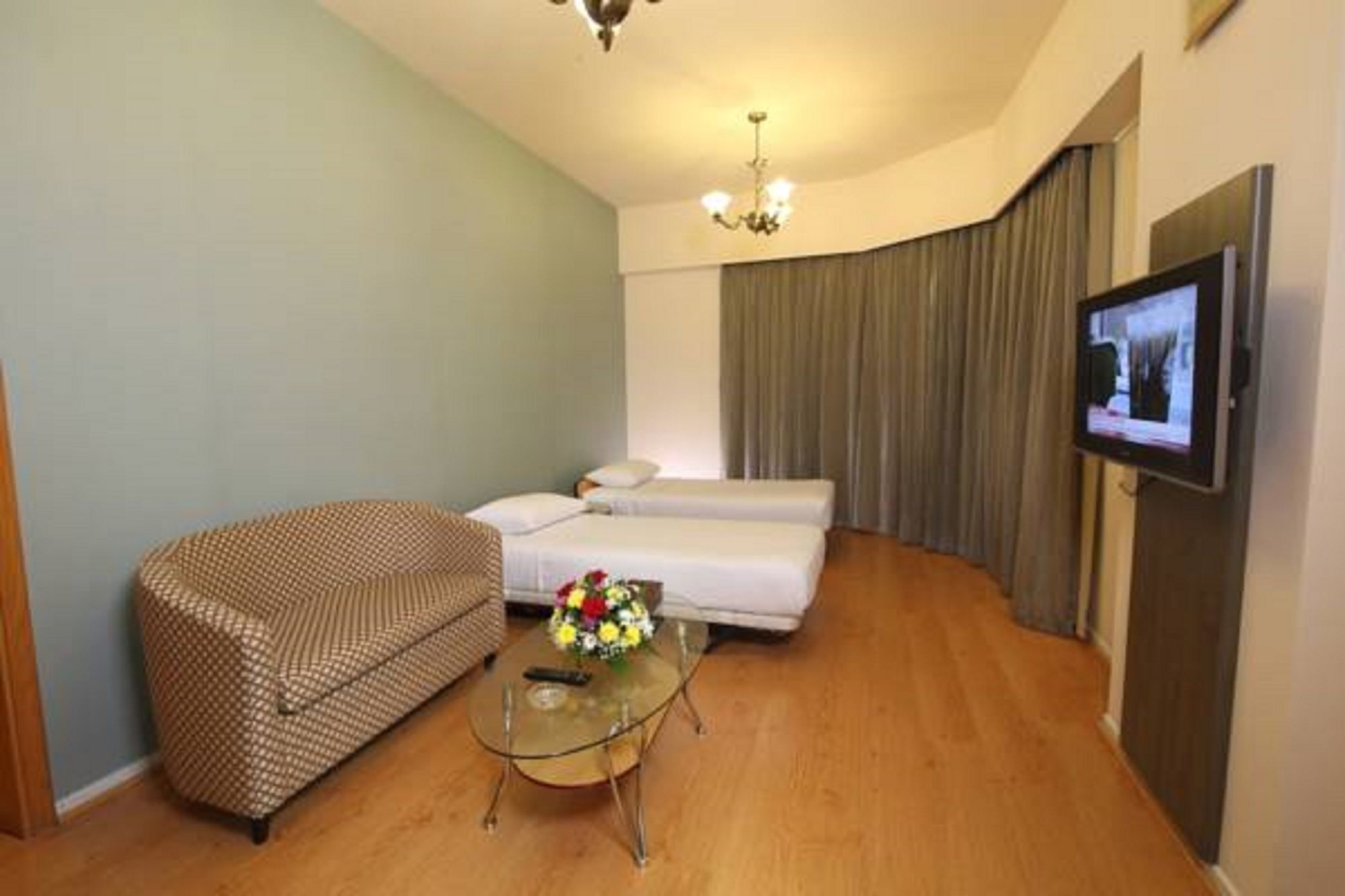 Florida City Hotel Apartments Дубай Екстер'єр фото